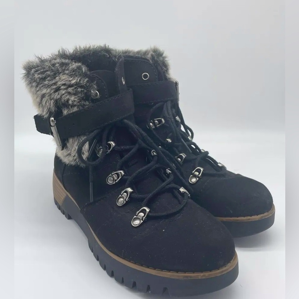 Universal Thread Black Ruthie Faux Fur Boots